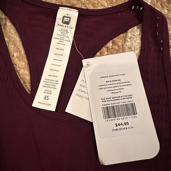 NWT Fabletics Corrine Warp Knit Tank Top Size XS Purple Moisture Wick - Picture 2 of 3